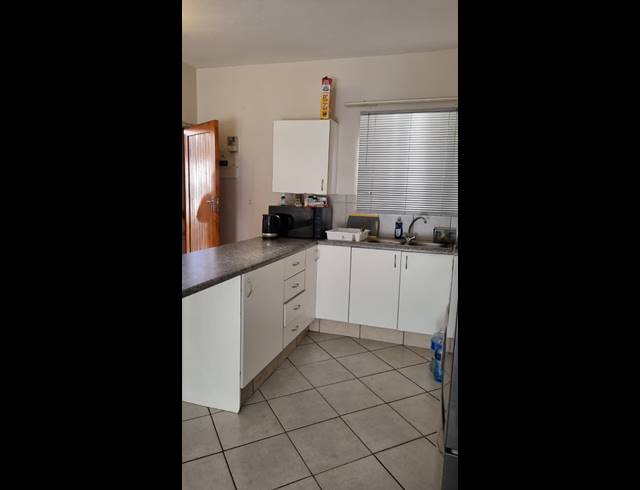 2 BEDROOM FLAT FOR SALE IN SUNNYRIDGE